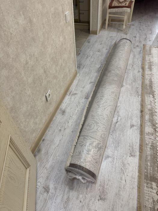 Продам уютный ковер 250х350