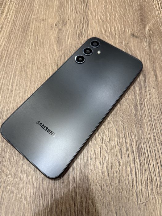 Телефон Samsung A34 5G + подарък адаптер и слушалки