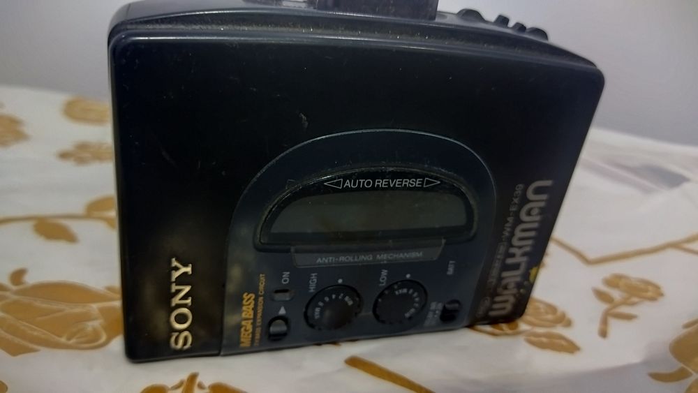 Продам аудио плееры 4 штуки