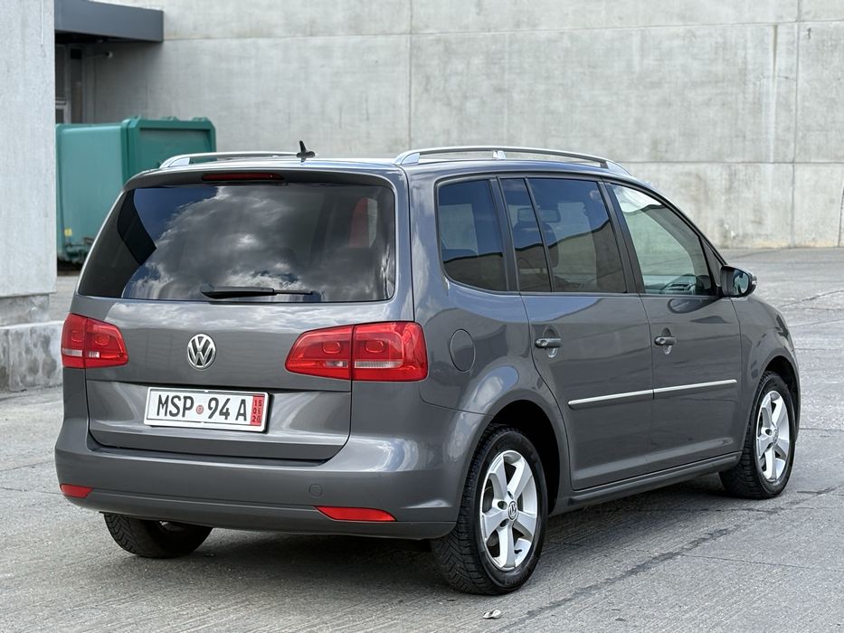 VOLKSWAGEN Touran 2011 — imagine 5
