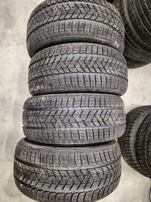 4 anvelope iarna noi Pirelli 225 45 17