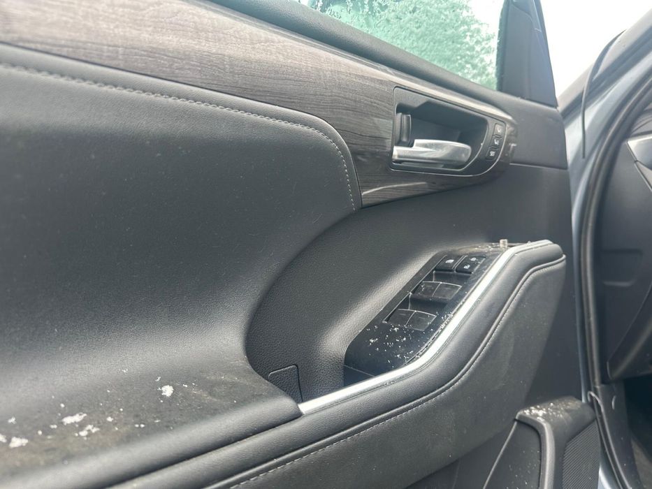 Dezmembrez toyota highlander 2.5benzina hibrid 2021