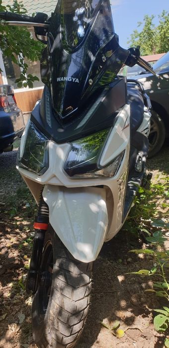 Мопед белый WANGYA
