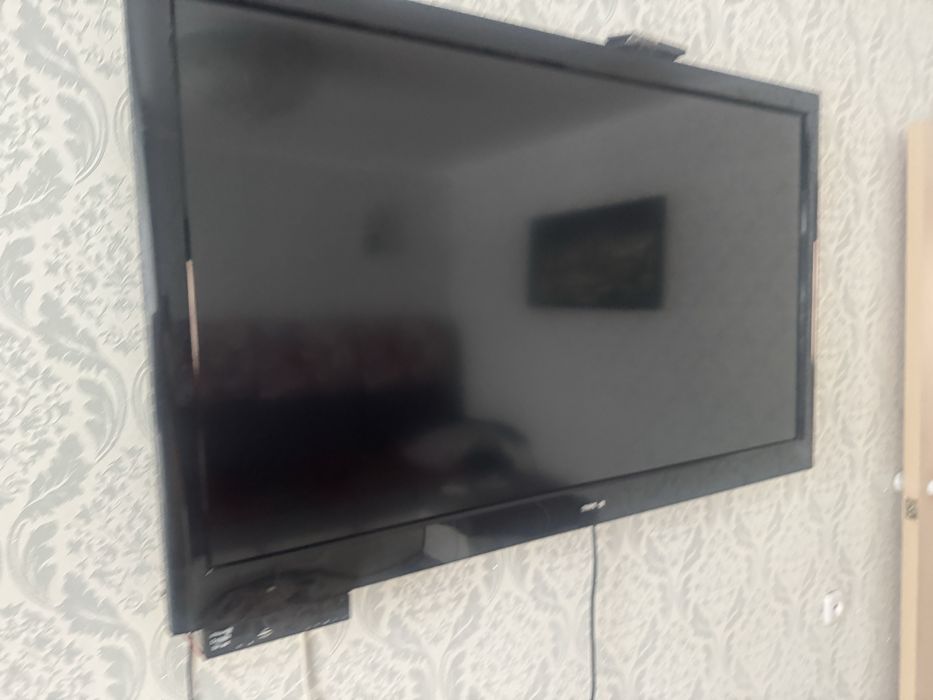 Продам телевизор hisense