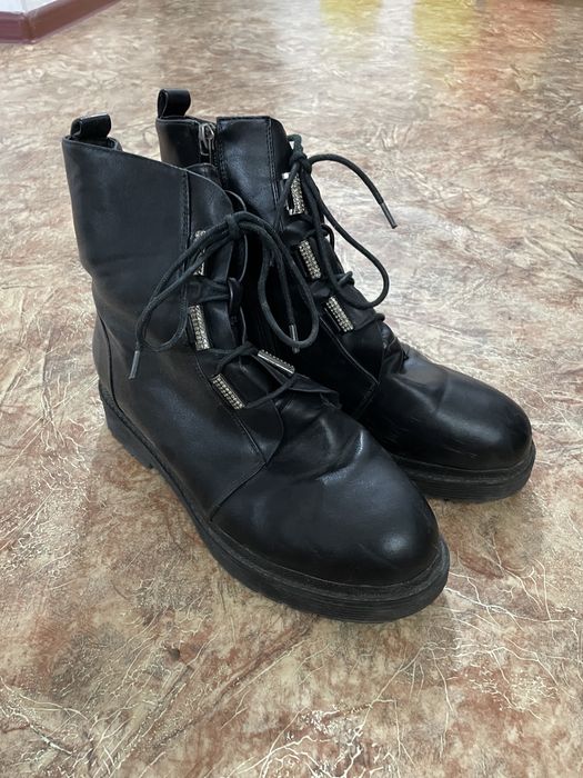 Обуви в хорошем состоянии!