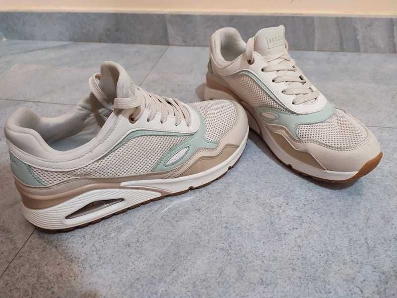 Skechers sport shoes