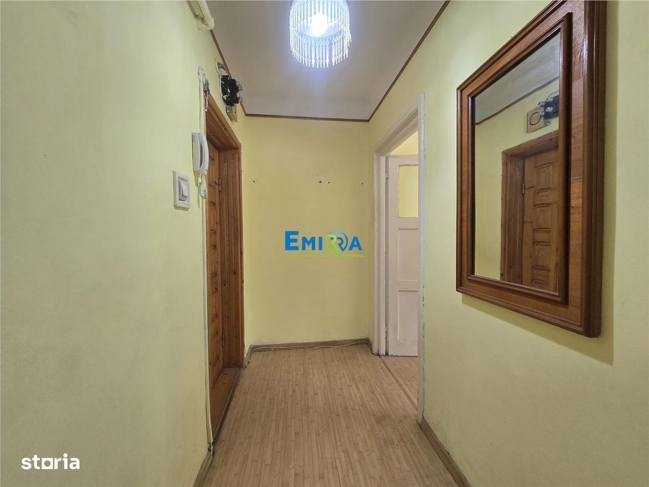 Apartament de vanzare ultracentral Bacau, etaj 1, pozitie premium