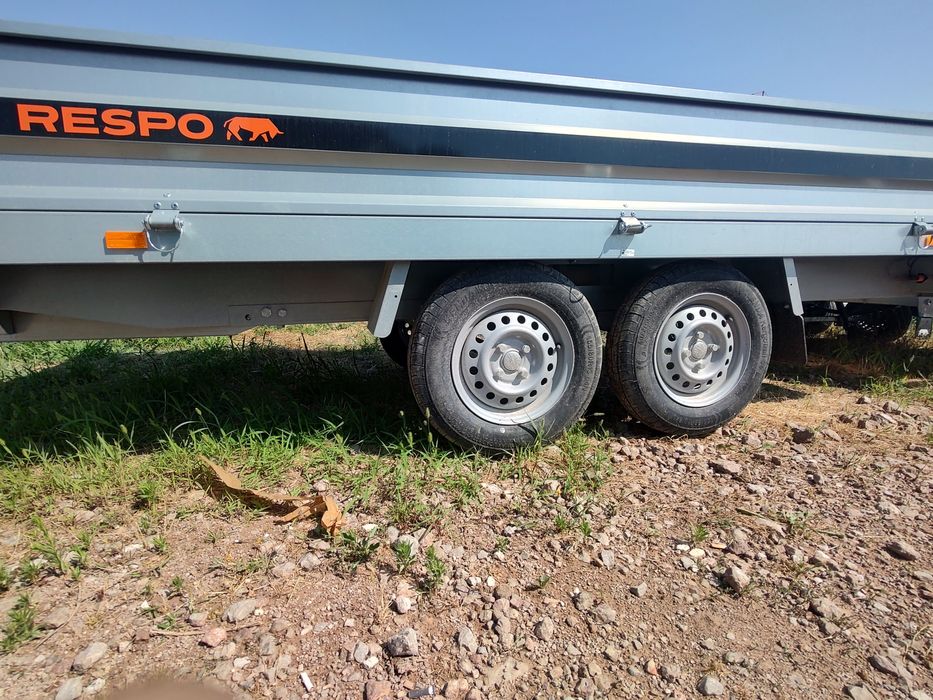 Колесари и ремаркета Respo