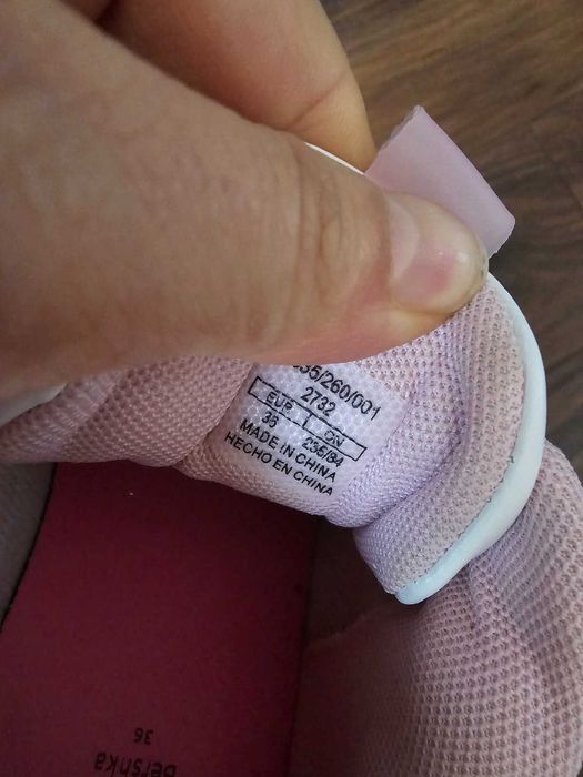 Сникърси Бершика Барби на платформа