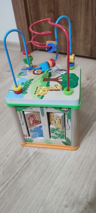 Интерактивен куб