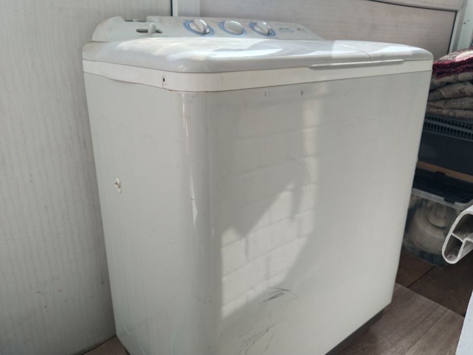 Продам стиральную машину