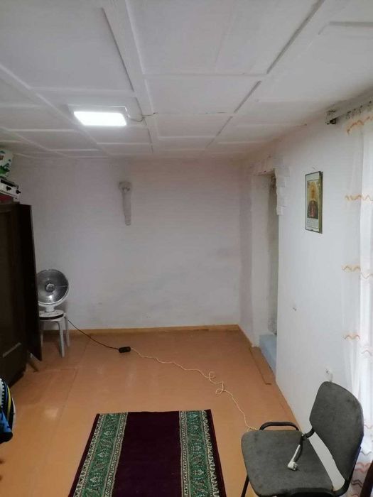 Продается дом на земле в общем дворе