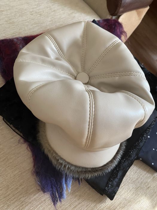 Продается Пальто, дубленки, куртки, шапки