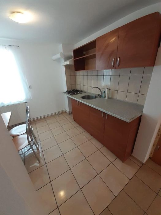 De închiriat apartament 2 camere