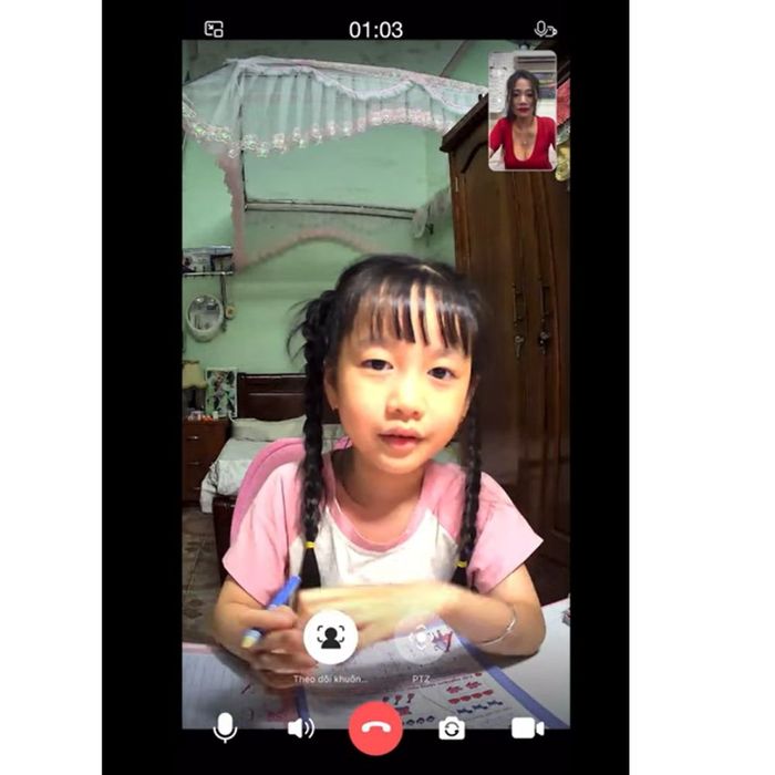 Ezviz S10 | камера с мотитором | 360°