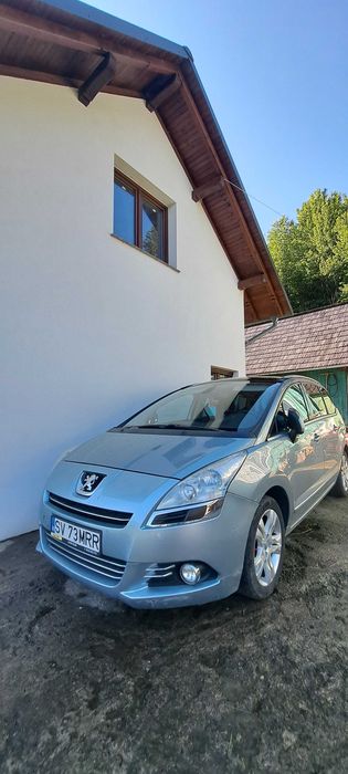 PEUGEOT 5008(7 locuri) 1.6 benzină