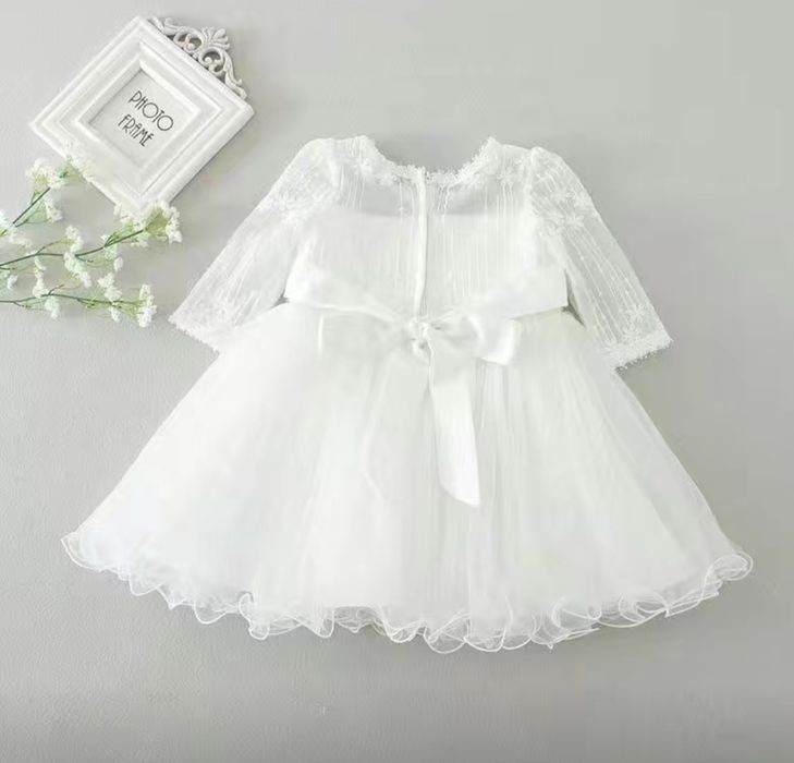 Продам новое детское платье