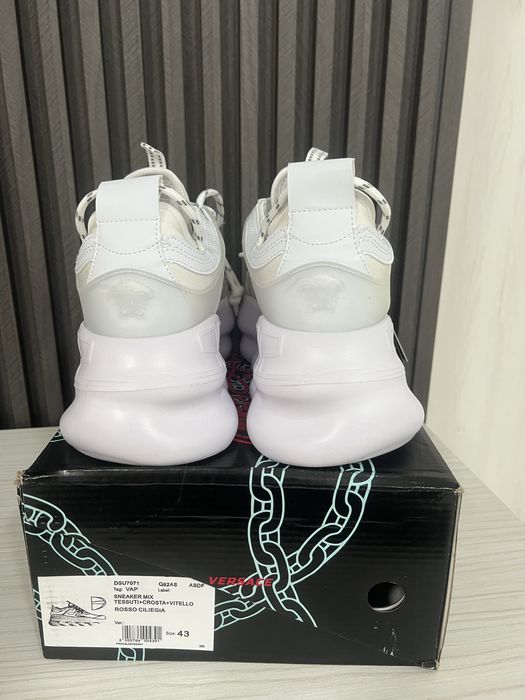 Versace chain reaction albi