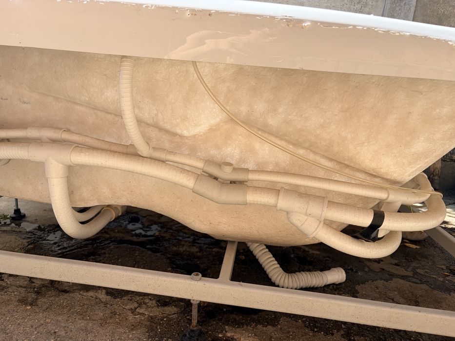 Cadă, Jacuzzi cu Hidromasaj