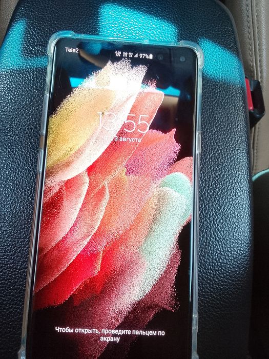 Samsung Galaxy s10 Б/у в нормальном рабочем состоянии