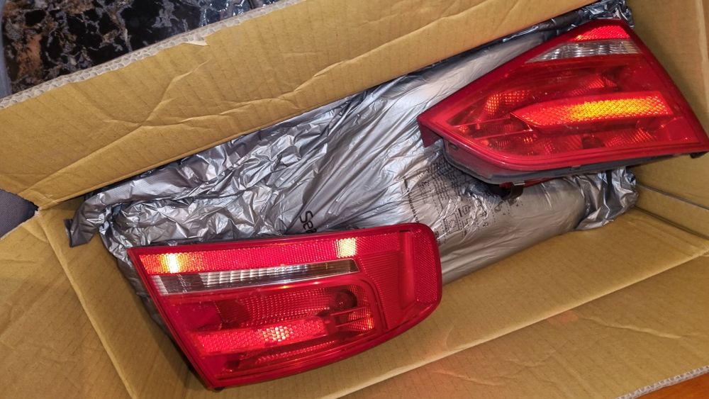 Stopuri a4 b8 halogen Berlina
