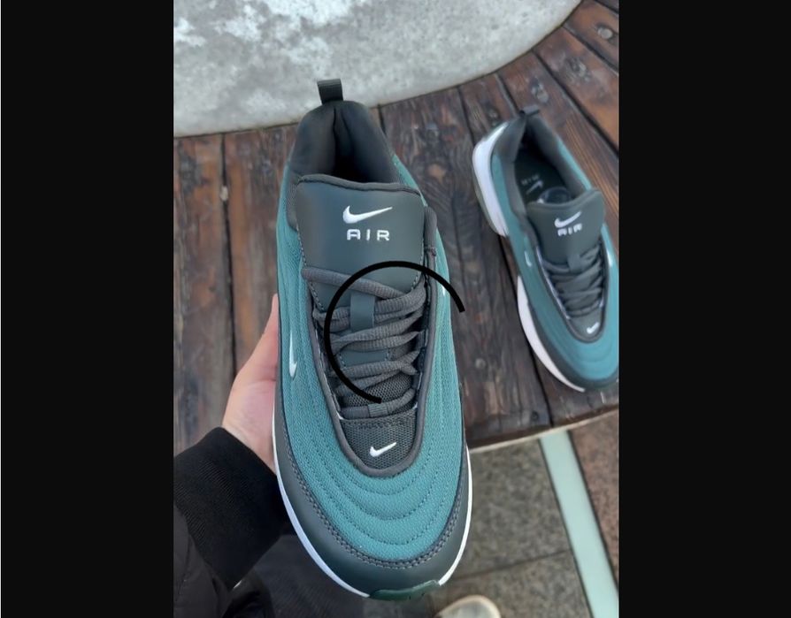 Krossovkalar, erkaklar poyabzali, sifatli materiallar