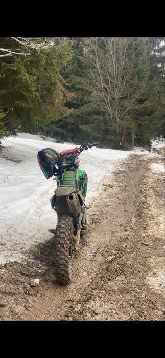 Vând  /schimb cross 250cc 4t