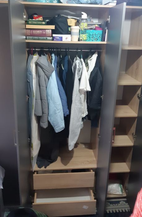 Продам большой шкаф