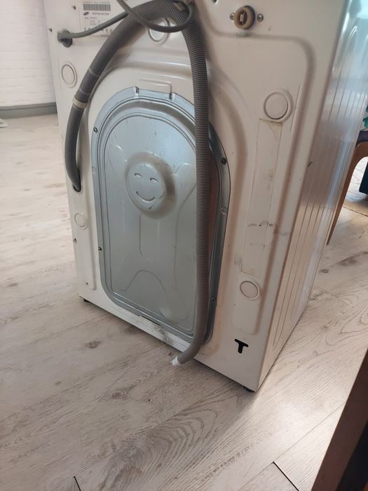 Продам стиральную машинку