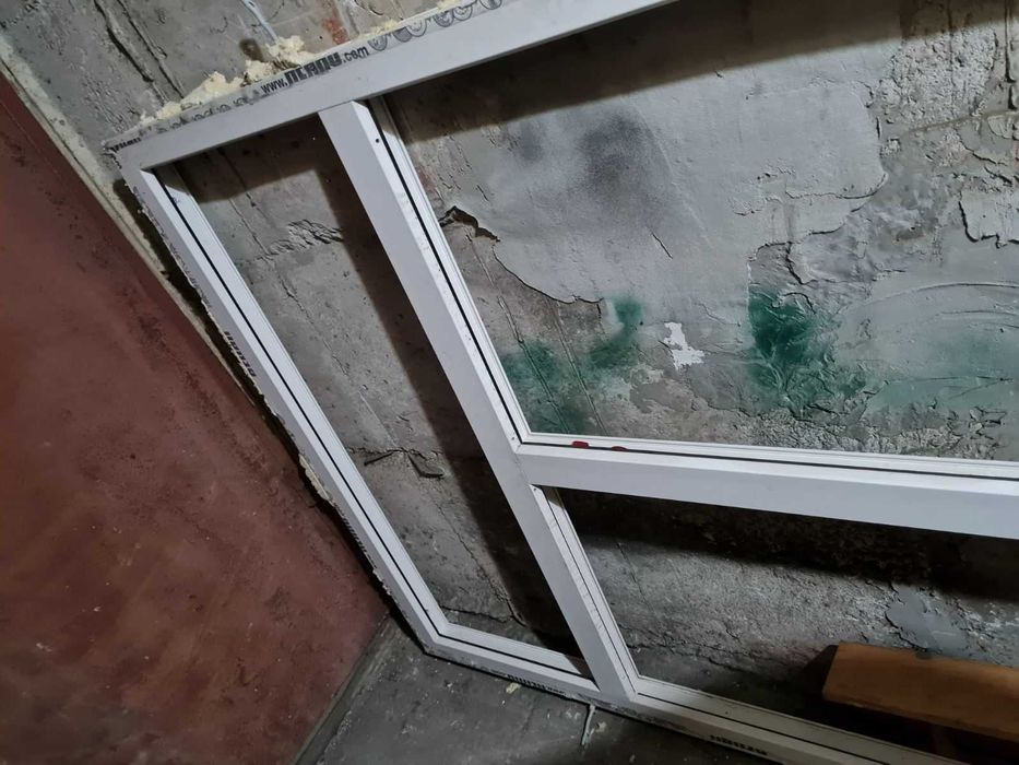 PVC ДОГРАМА REHAU/вратопрозорец