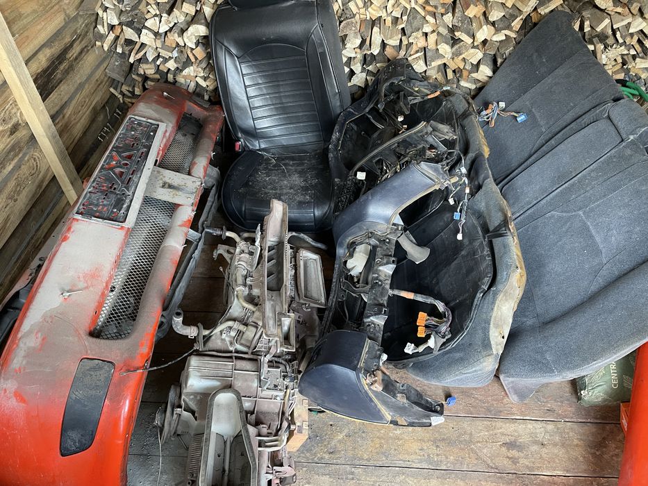 Toyota cresta в разбор полностю