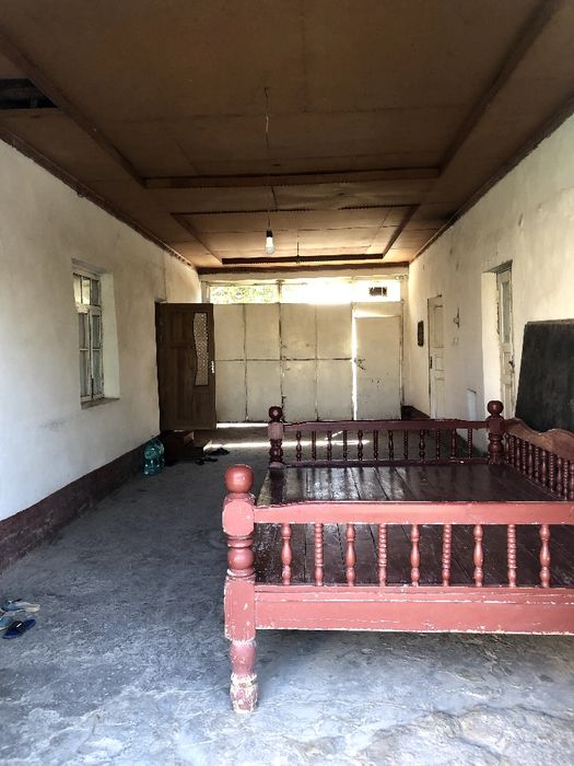 Uy sotiladi uglovoydan