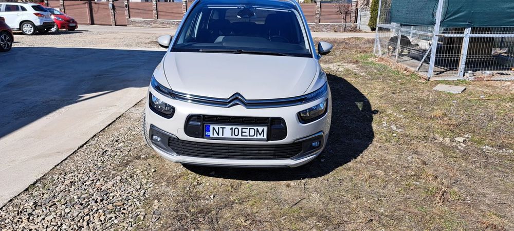 Citroën C4 Grand Picasso Impecabil, fara accident, acte provenienta cu nr de km, revizii... etc