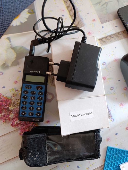 Телефон реликва СОНИ Ериксон 25 лв