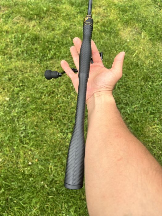 Set spinning 1.80m 8-25g + mulinetă 3000 nouă