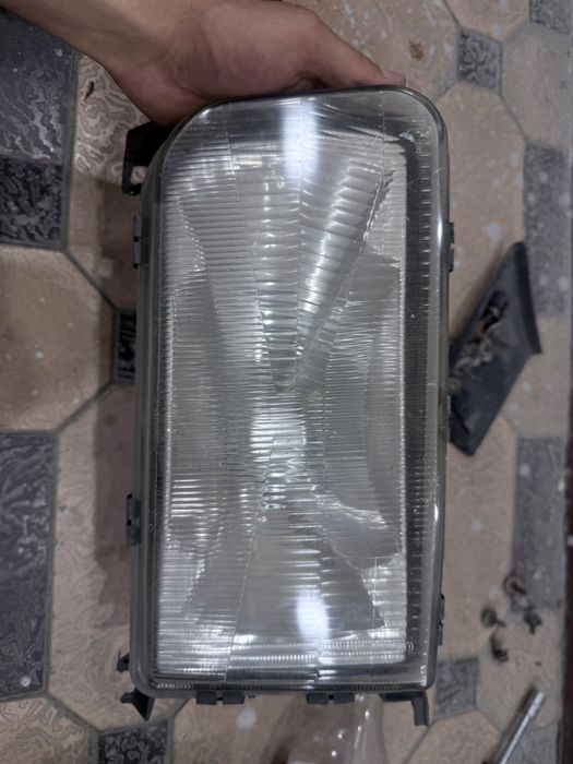Продам фару на passat b3