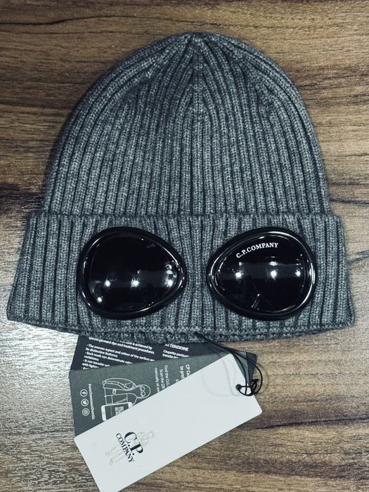 шапка cp company