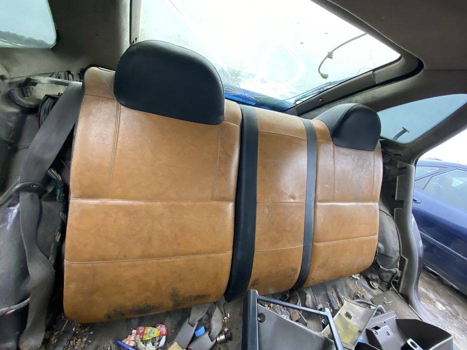 Обшитые сиденья для мазды кронос
