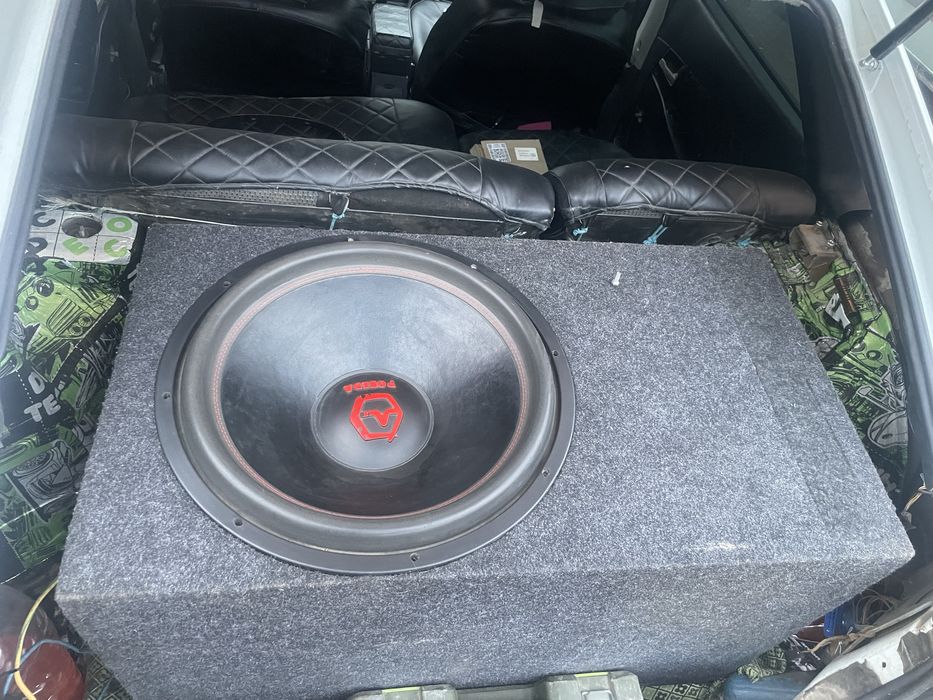 Продам сабвуфер.
