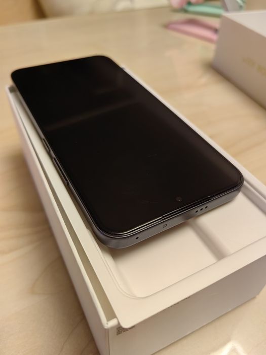 Продам Honor 400 (Технодом) 8/256GB