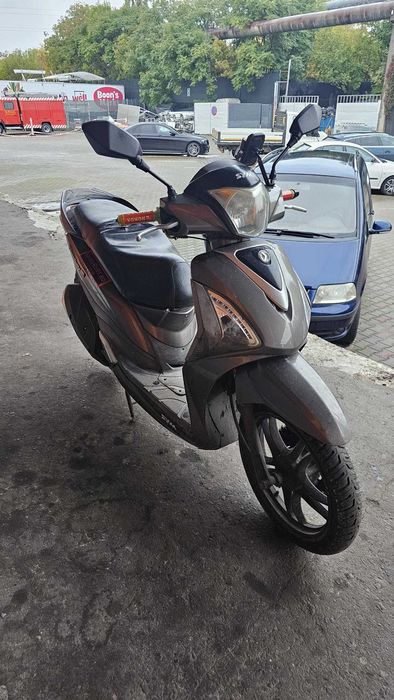 Vând scutere 50 cc benzină, SYM Peugeot Kymco Piaggio, funcționale