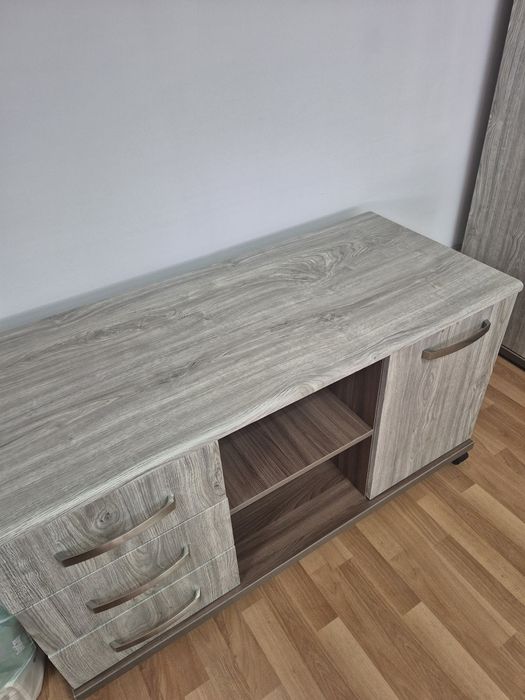 Продается мебель для офиса.