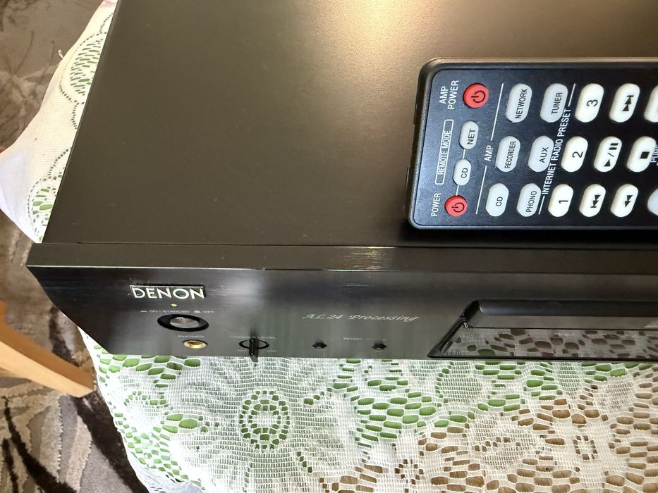 Denon DCD-710AE Качествен плеър