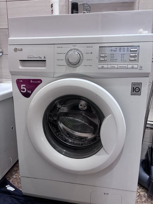 Продам стиральную машину LG с раковиной .
