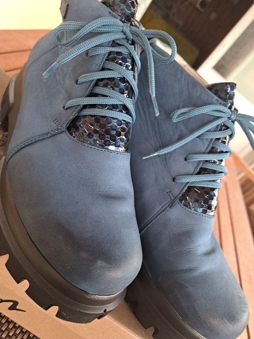 Дамски боти- естествена кожа 38номер