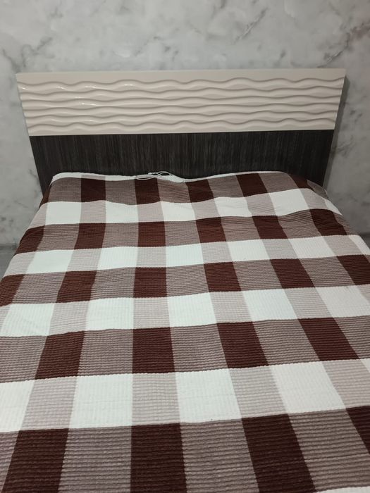 Продам спальный гарнитур