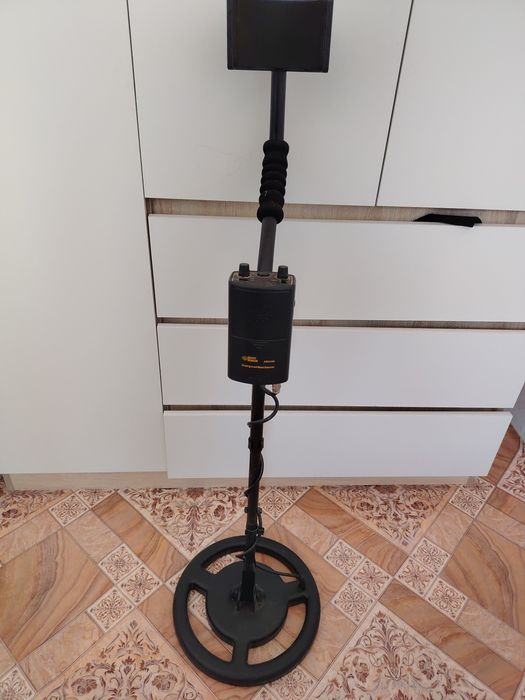 Продам металлоискатель