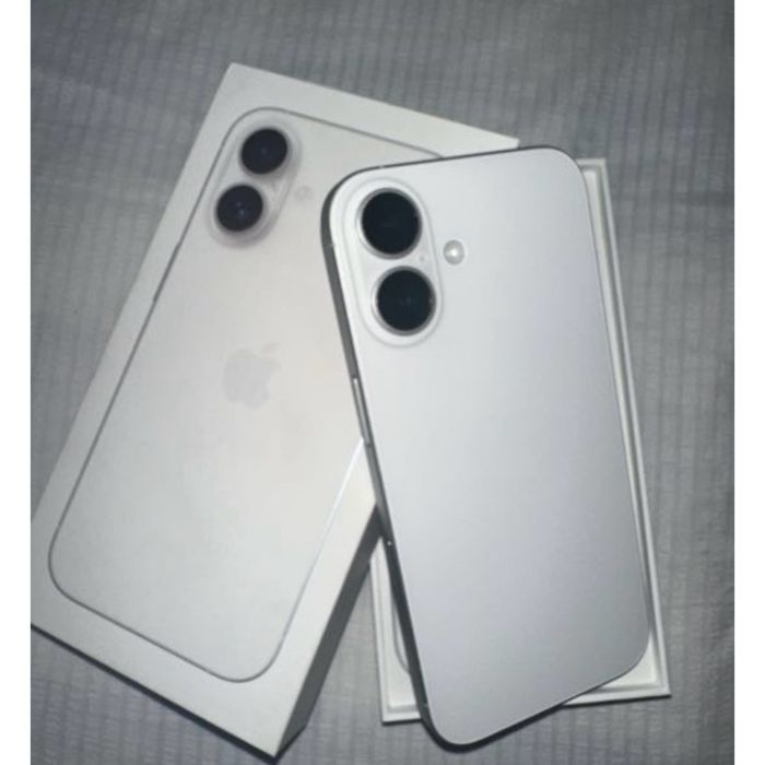 Продам в идеальном состоянии Apple iPhone 16