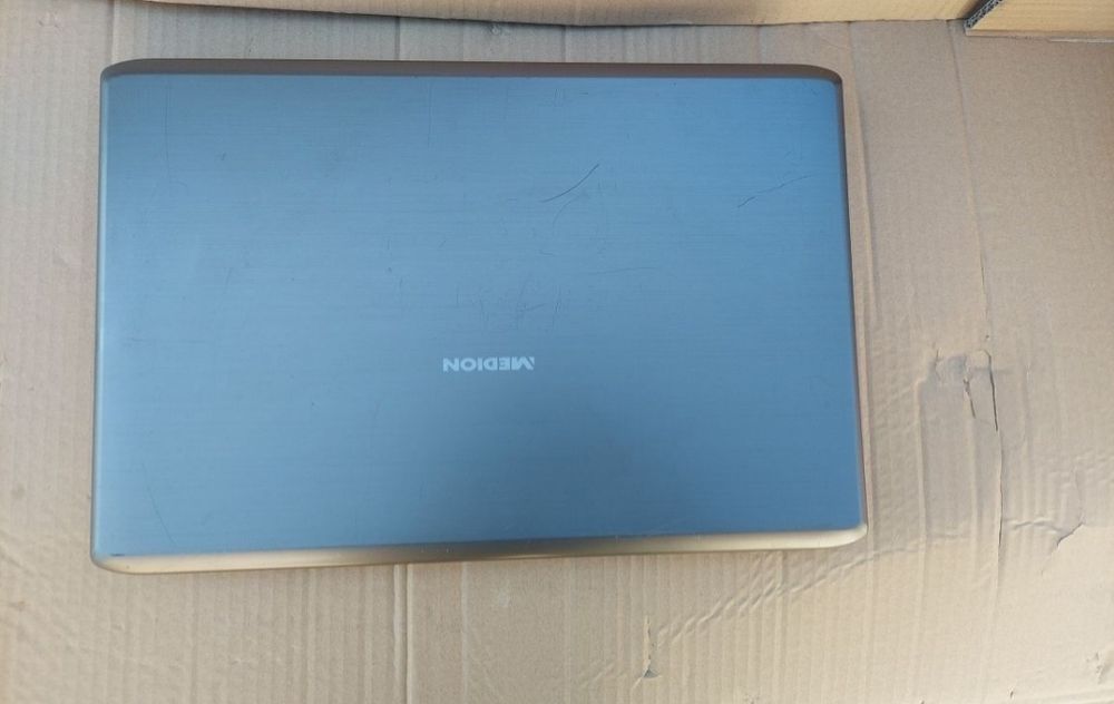 Laptop Medion Akoya 17"