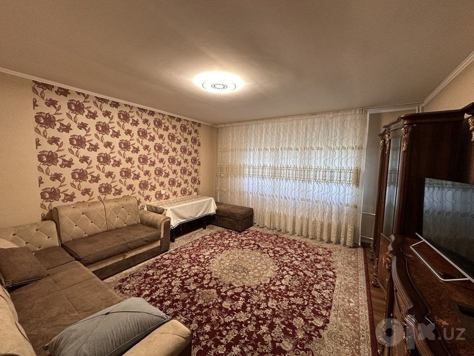 Продаётся 3/7/9 на м-в Карасу 4